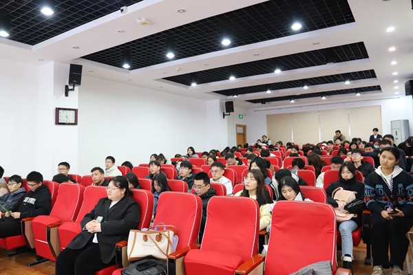 1cdf0475a7874f75b07e1713132b8519.jpg 现场图1.jpg